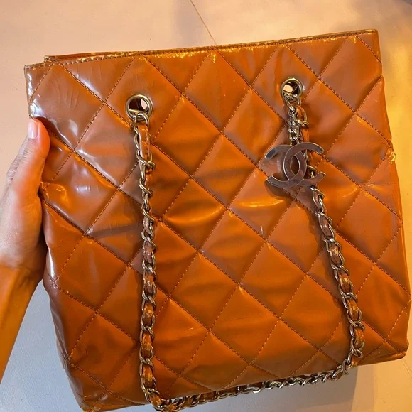 CHANEL North South in The Business Tote - Picture 15 of 16